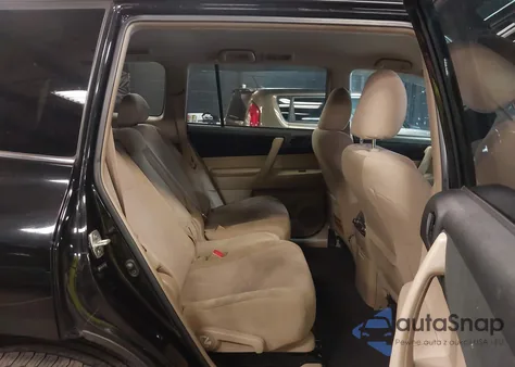 2012 Toyota Highlander Base V6 z USA, uszkodzony, nr VIN 5TDBK3EH2CS119642